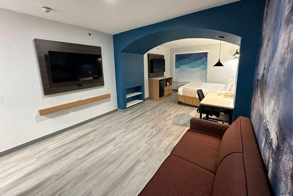 La Quinta Inn & Suites By Wyndham Ft Worth-Burleson Ruang foto